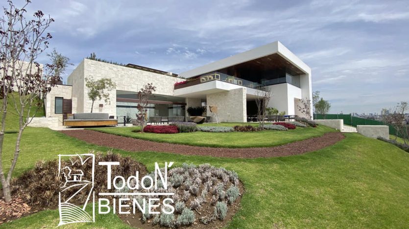 DEPA RENTA TORRE HEM ALCUMBRE Lomas de Angelópolis PUEBLA