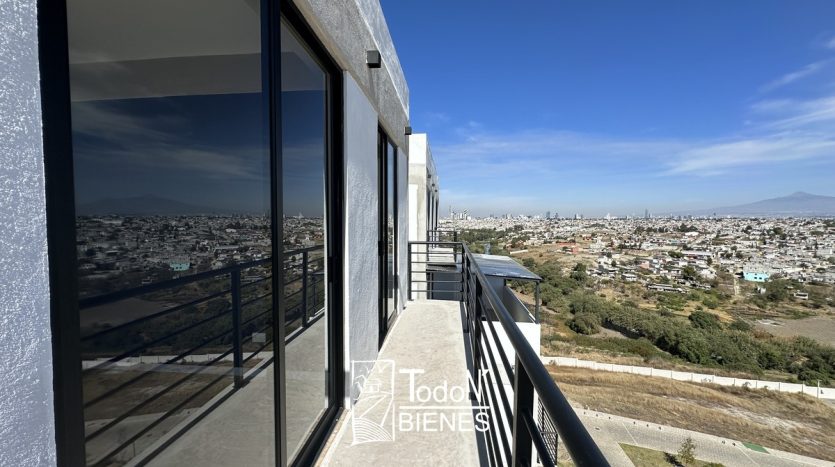 DEPA RENTA TORRE HEM ALCUMBRE Lomas de Angelópolis PUEBLA