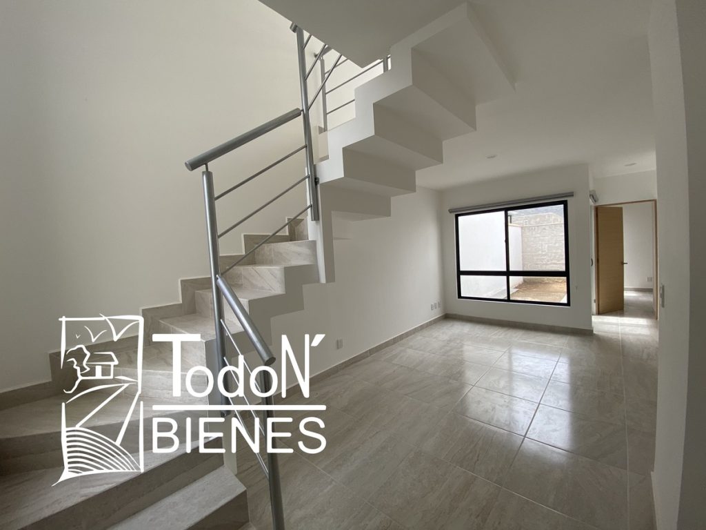 CASA VENTA LA RAYANA Lomas de Angelópolis CASCATTA PUEBLA