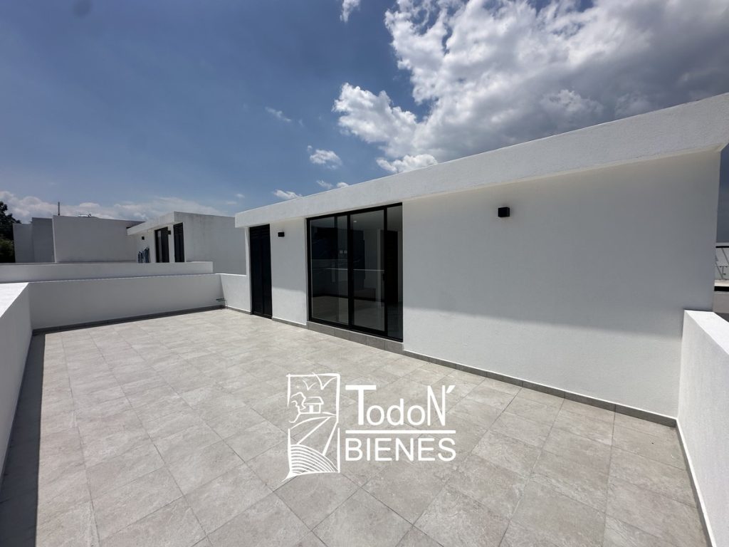 CASA VENTA PARQUE VIENA Lomas de Angelópolis 2 PUEBLA