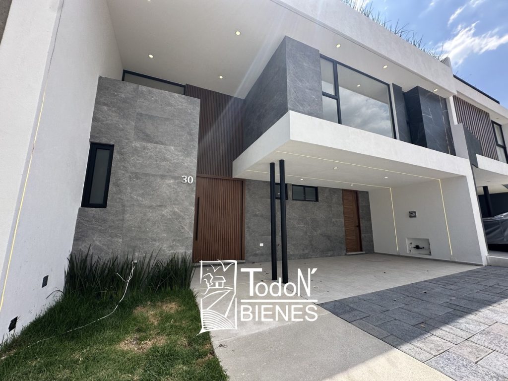 CASA VENTA PARQUE VIENA Lomas de Angelópolis 2 PUEBLA