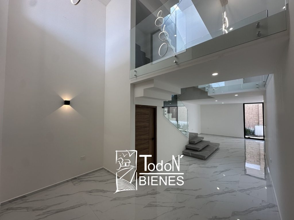 CASA VENTA PARQUE VIENA Lomas de Angelópolis 2 PUEBLA