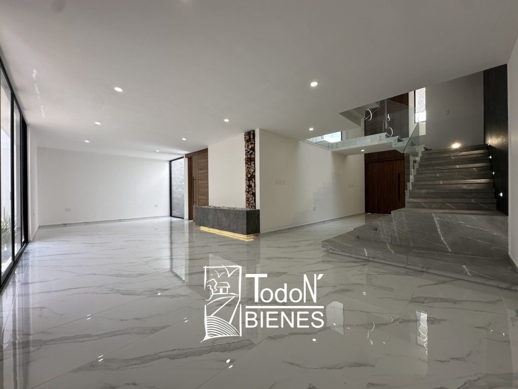 CASA VENTA PARQUE VIENA Lomas de Angelópolis 2 PUEBLA