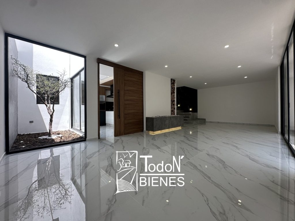 CASA VENTA PARQUE VIENA Lomas de Angelópolis 2 PUEBLA