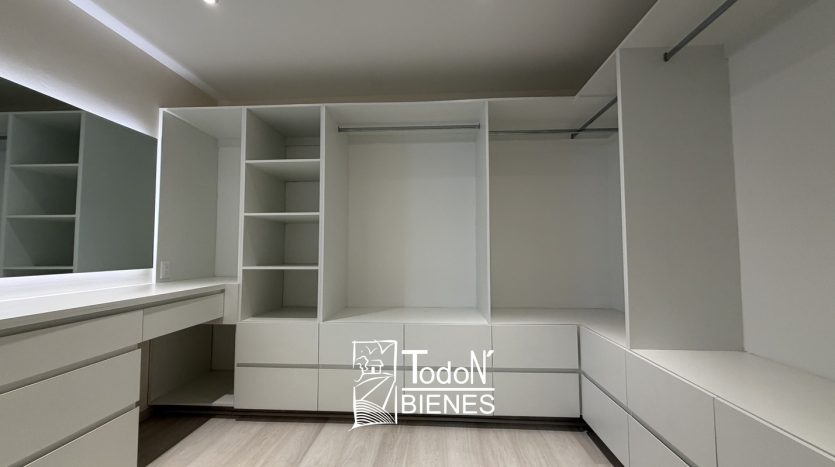 CASA VENTA MALTA Lomas de Angelópolis H23