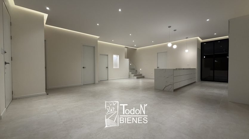 CASA VENTA MALTA Lomas de Angelópolis H23