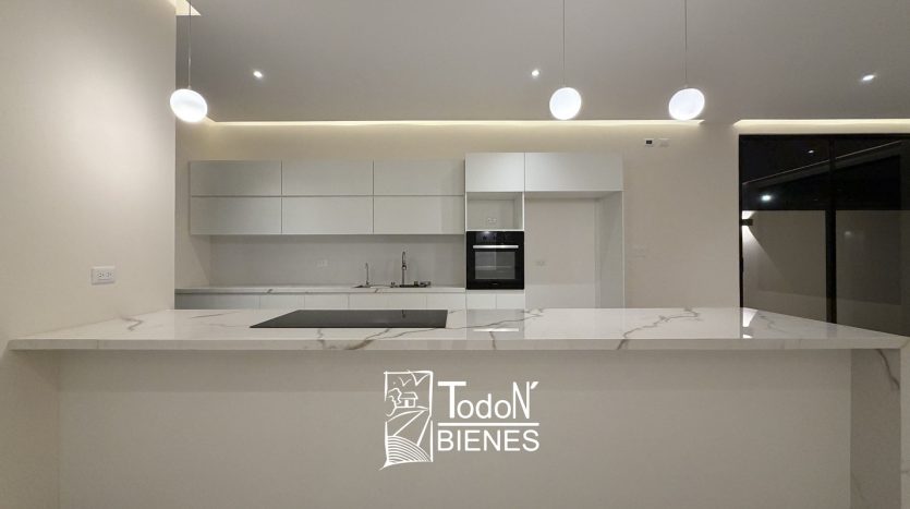 CASA VENTA MALTA Lomas de Angelópolis H23