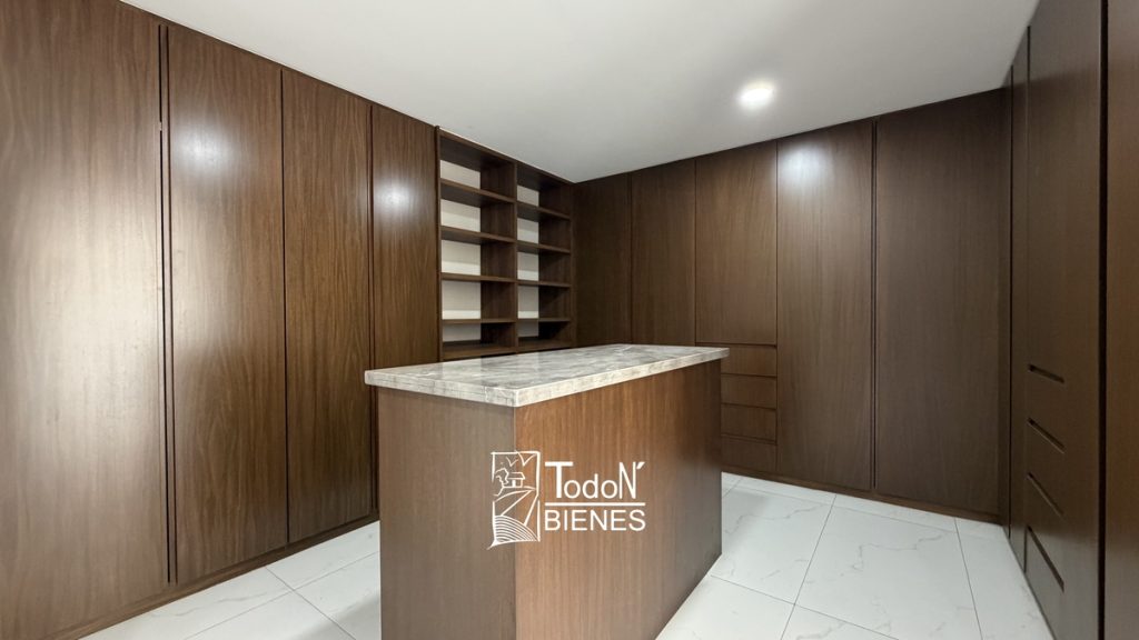 CASA VENTA PARQUE MONACO Lomas de Angelópolis 2 PUEBLA
