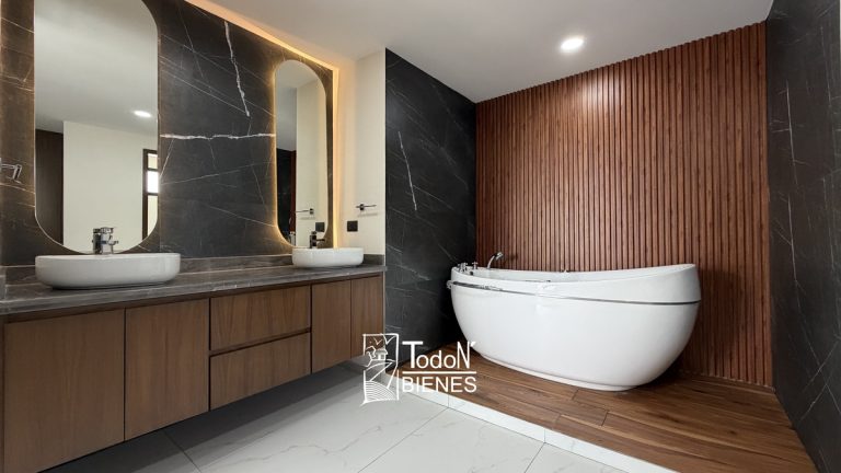 CASA VENTA PARQUE MONACO Lomas de Angelópolis 2 PUEBLA