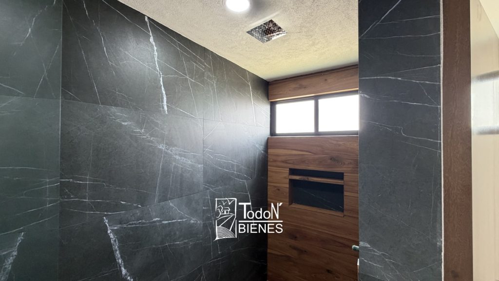 CASA VENTA PARQUE MONACO Lomas de Angelópolis 2 PUEBLA