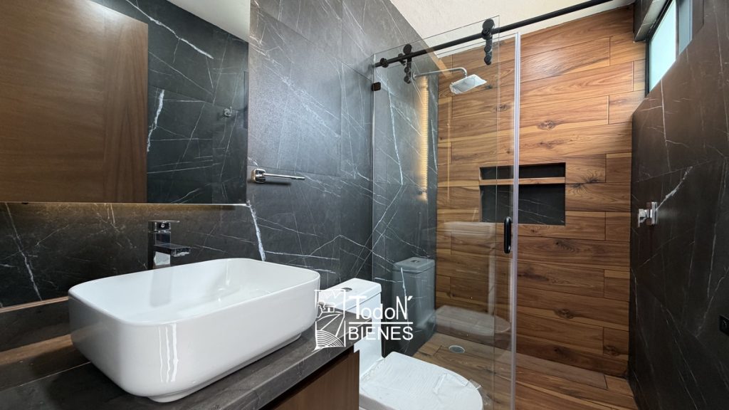 CASA VENTA PARQUE MONACO Lomas de Angelópolis 2 PUEBLA