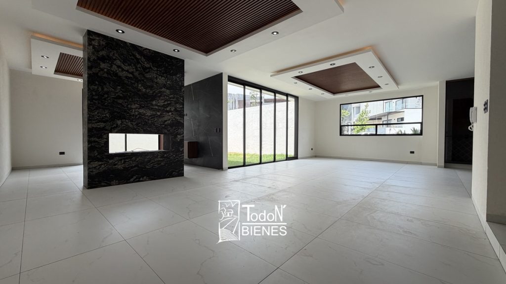 CASA VENTA PARQUE MONACO Lomas de Angelópolis 2 PUEBLA