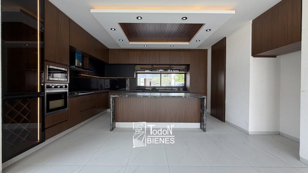 CASA VENTA PARQUE MONACO Lomas de Angelópolis 2 PUEBLA