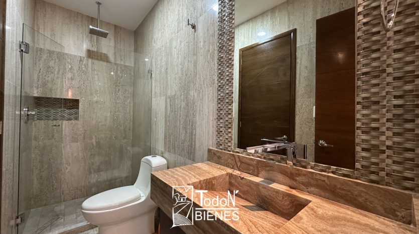 Venta casa castellana Lomas de Angelópolis Puebla