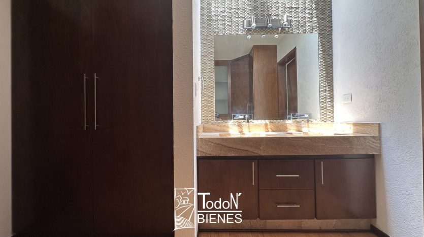 Venta casa castellana Lomas de Angelópolis Puebla