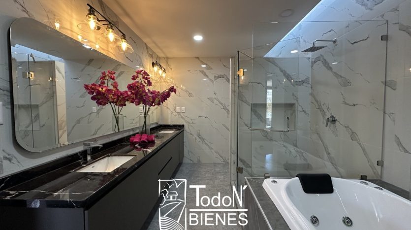 CASA VENTA PARQUE COLIMA Lomas de Angelópolis PUEBLA