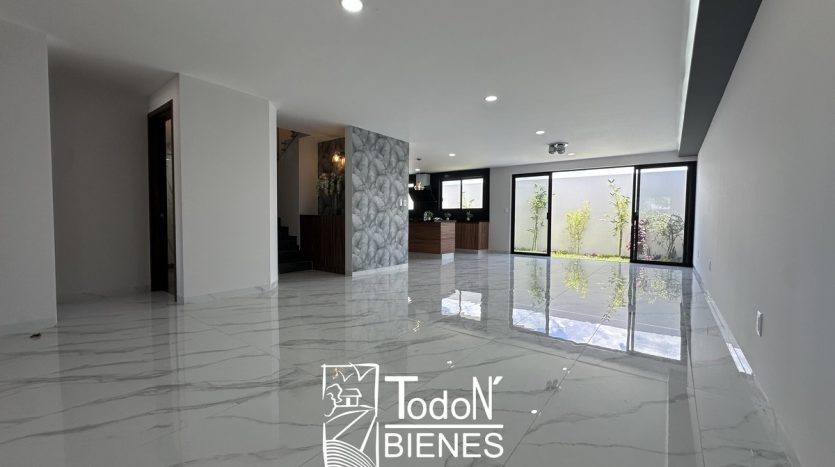 CASA VENTA PARQUE COLIMA Lomas de Angelópolis PUEBLA