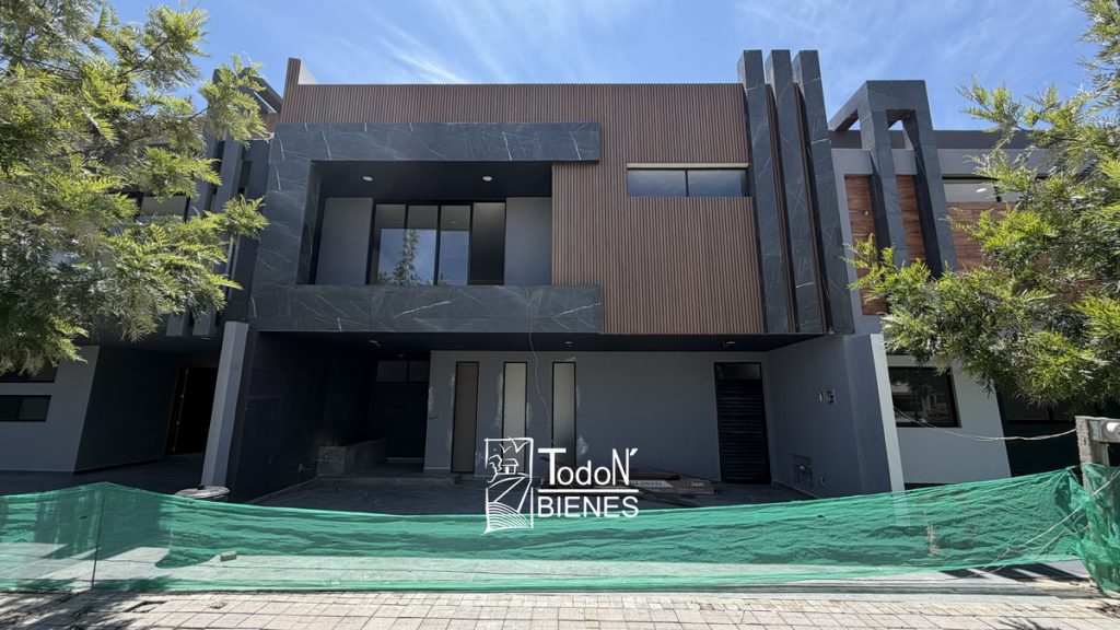 CASA VENTA PARQUE COLIMA Lomas de Angelópolis Puebla