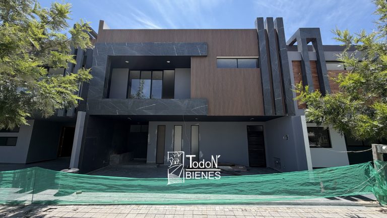 CASA VENTA PARQUE COLIMA Lomas de Angelópolis Puebla