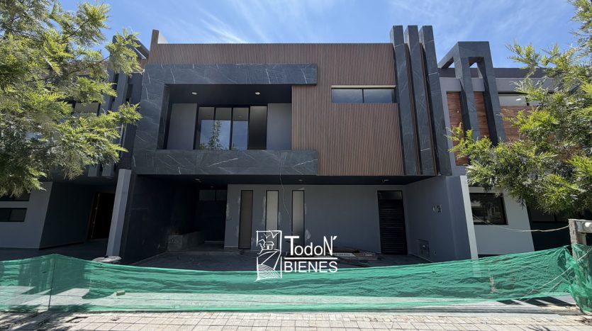 CASA VENTA PARQUE COLIMA Lomas de Angelópolis Puebla