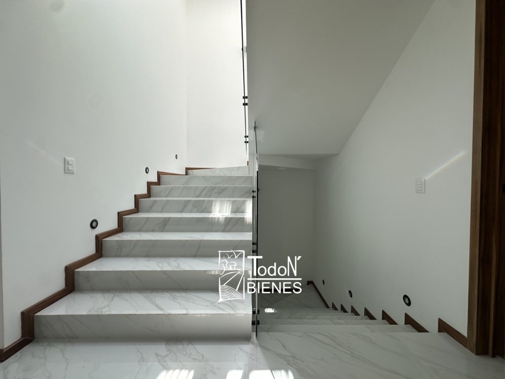 Casa venta san marino Lomas de Angelópolis 2 PUEBLA