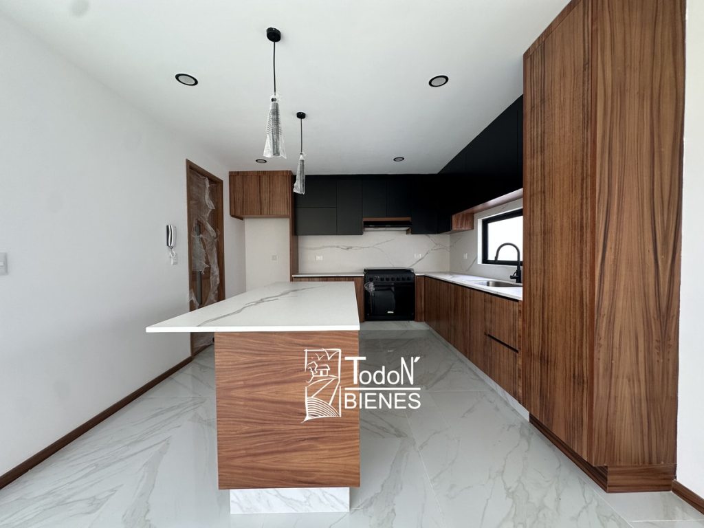 Casa venta san marino Lomas de Angelópolis 2 PUEBLA