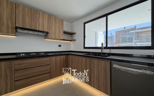 Venta casa Lomas de Angelópolis Puebla parque campeche