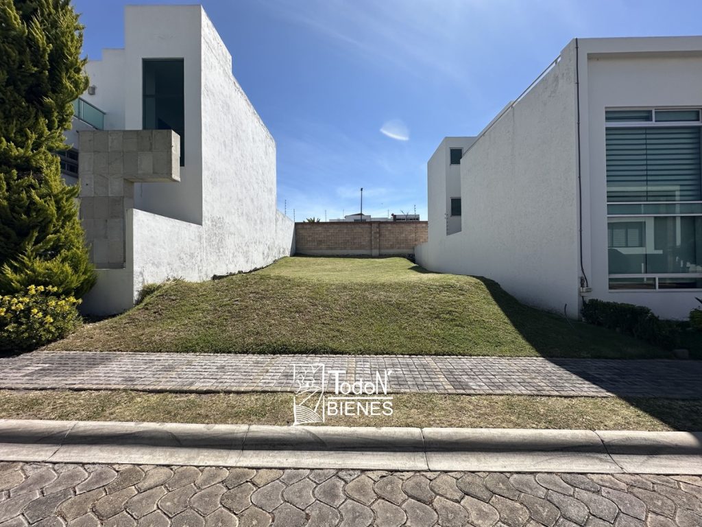 Venta terreno parque plata Lomas de Angelópolis Puebla