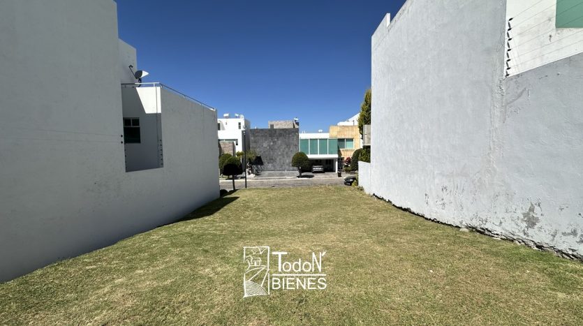 Venta terreno parque plata Lomas de Angelópolis Puebla