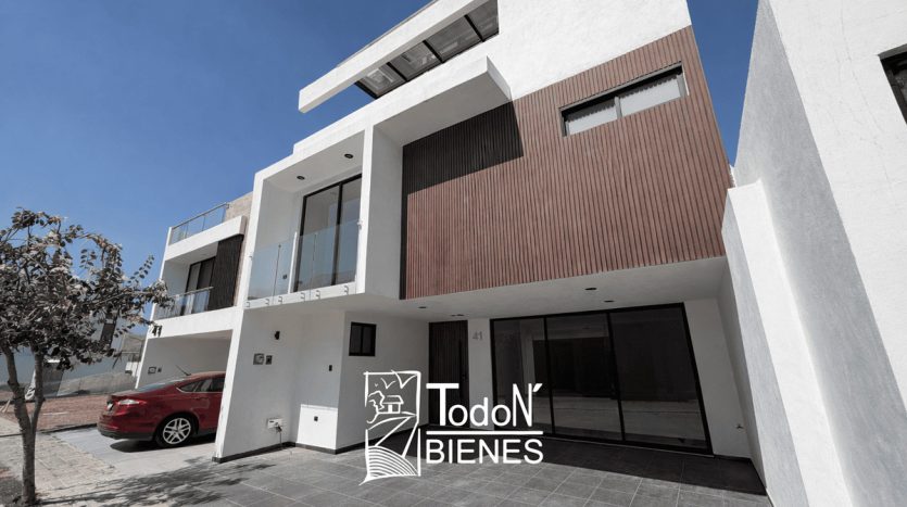 CASA VENTA RENTA PARQUE MEXICO Lomas de Angelópolis Puebla