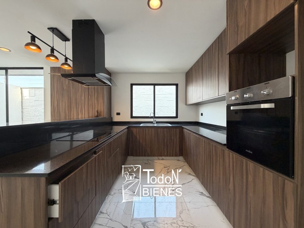 CASA VENTA RENTA PARQUE MEXICO Lomas de Angelópolis Puebla