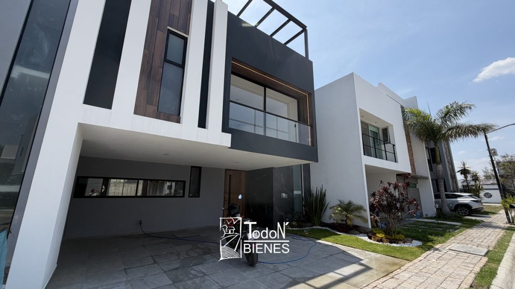 CASA VENTA SONORA Lomas de Angelópolis PUEBLA