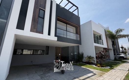 CASA VENTA SONORA Lomas de Angelópolis PUEBLA