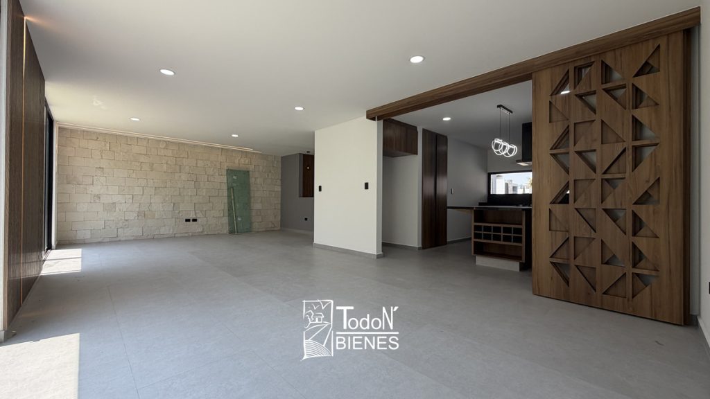 CASA VENTA SONORA Lomas de Angelópolis PUEBLA