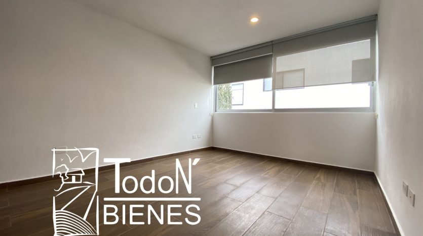 Renta casa Lomas de Angelópolis parque lisboa Puebla
