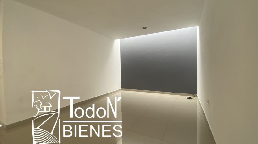 Renta casa Lomas de Angelópolis parque lisboa Puebla