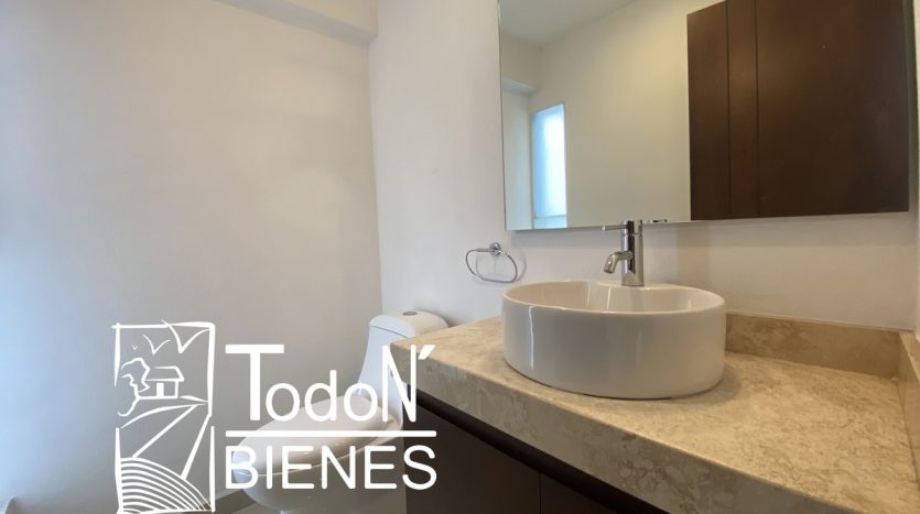 Renta casa Lomas de Angelópolis parque lisboa Puebla
