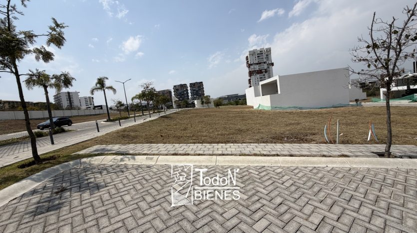 Venta terreno Lomas de Angelópolis Cascatta Parque Adara Puebla