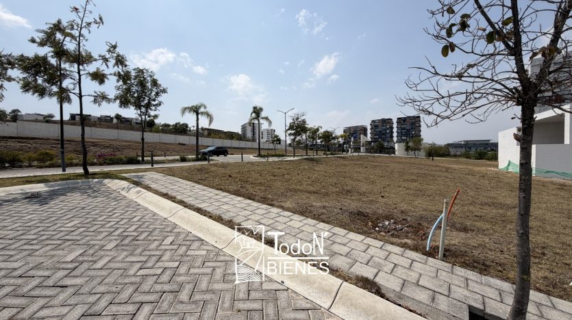 Venta terreno Lomas de Angelópolis Cascatta Parque Adara Puebla