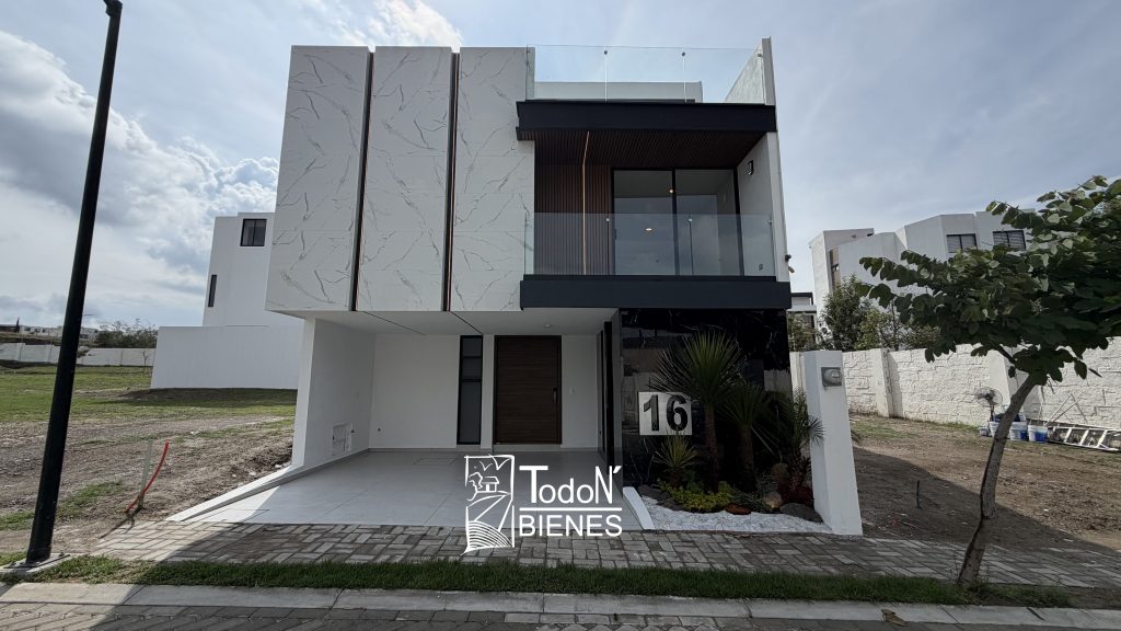 CASA VENTA ALVEA Lomas de Angelópolis Cascatta Puebla