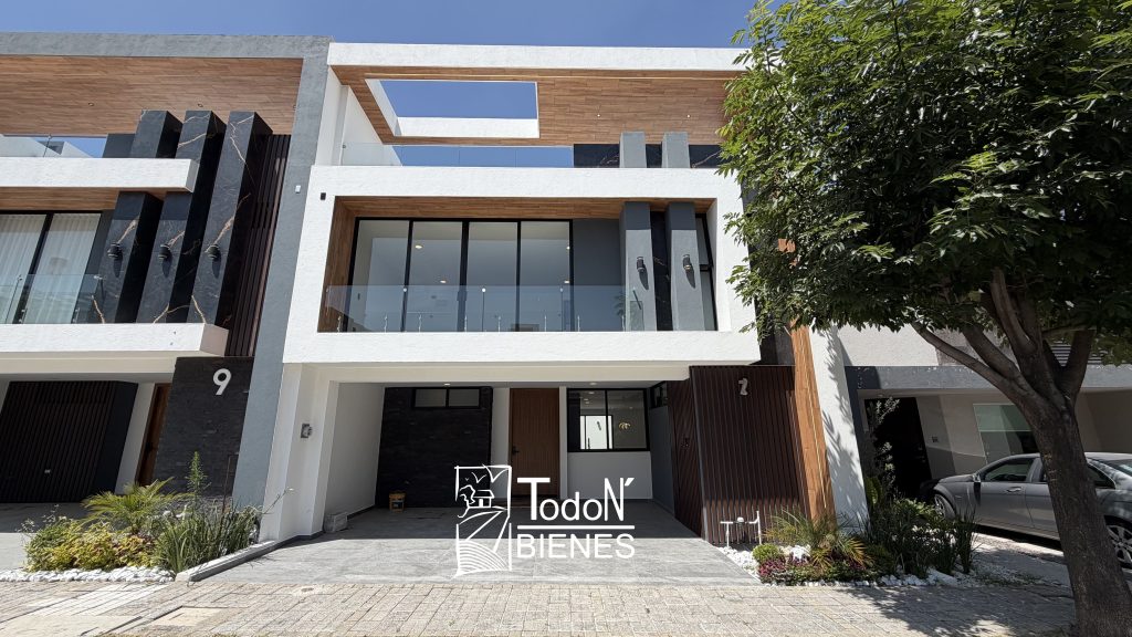 CASA VENTA CAMPECHE Lomas de Angelópolis cascatta Puebla