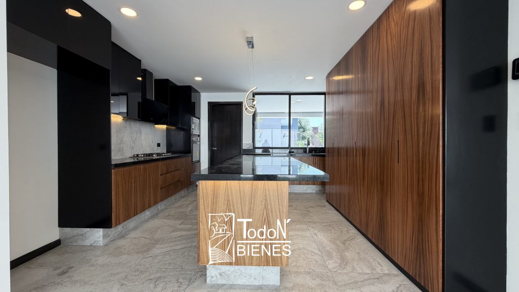 CASA VENTA CAMPECHE Lomas de Angelópolis cascatta Puebla