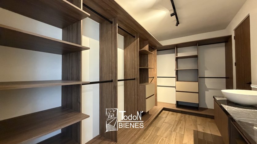 Venta casa Lomas de Angelópolis Parque Viena PUEBLA