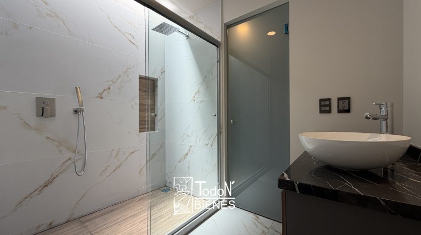 Venta casa Lomas de Angelópolis Parque Viena PUEBLA