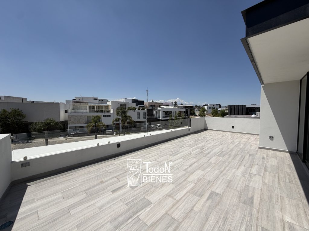 Venta casa Lomas de Angelópolis Parque Viena PUEBLA