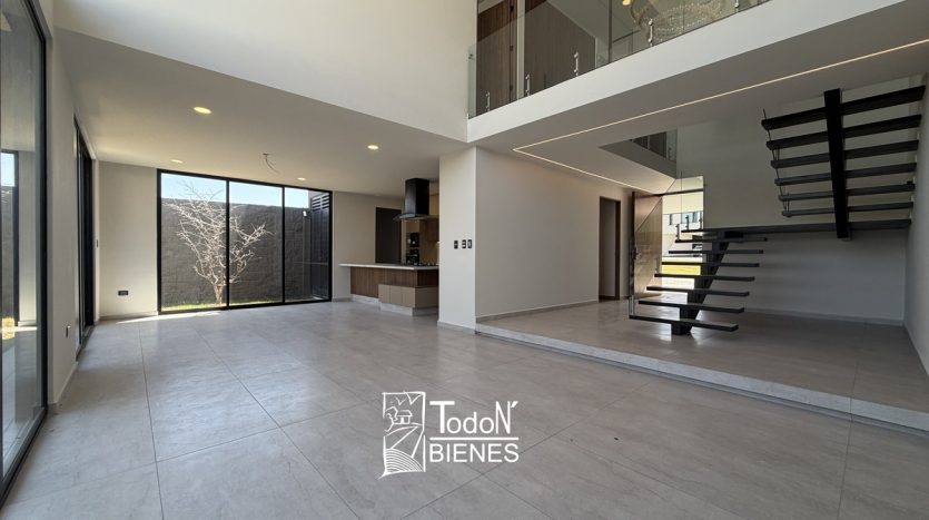 Venta casa Lomas de Angelópolis Parque Viena PUEBLA
