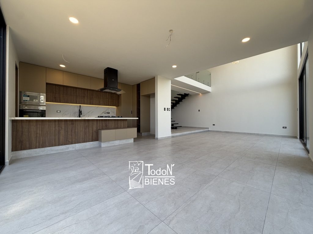 Venta casa Lomas de Angelópolis Parque Viena PUEBLA