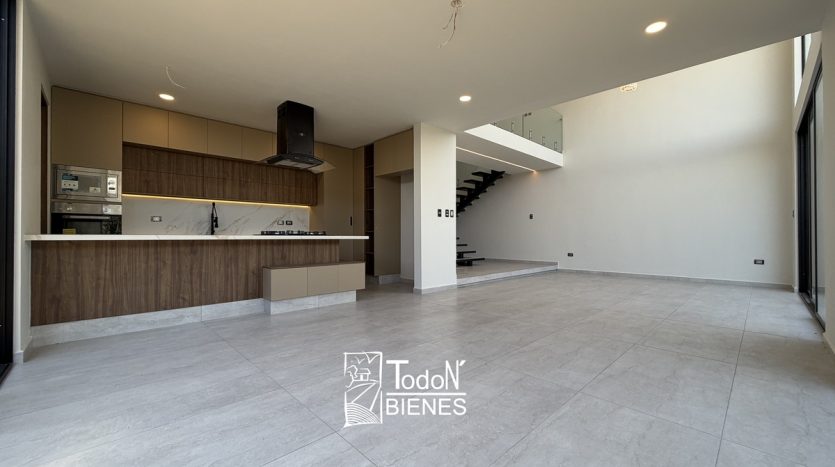 Venta casa Lomas de Angelópolis Parque Viena PUEBLA