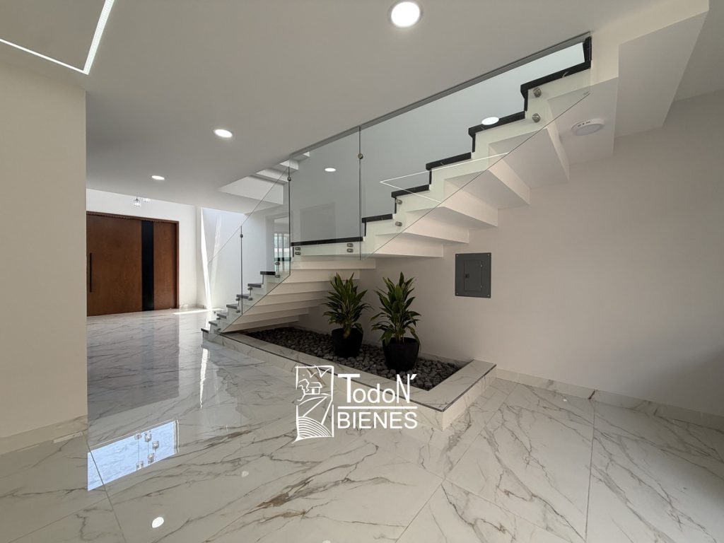 Venta de casa en Dublin Lomas
