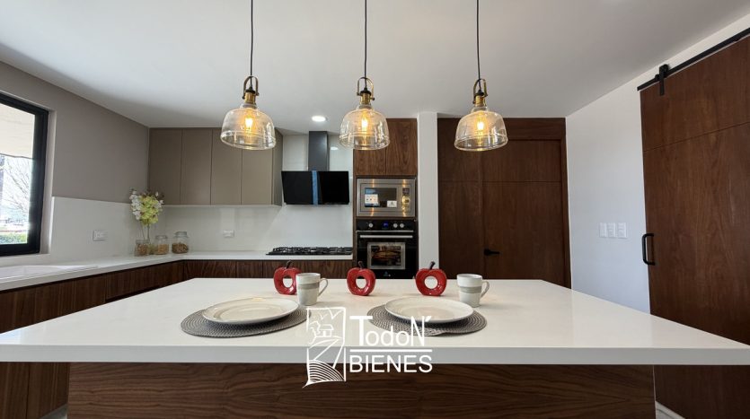 Venta de casa en Dublin Lomas